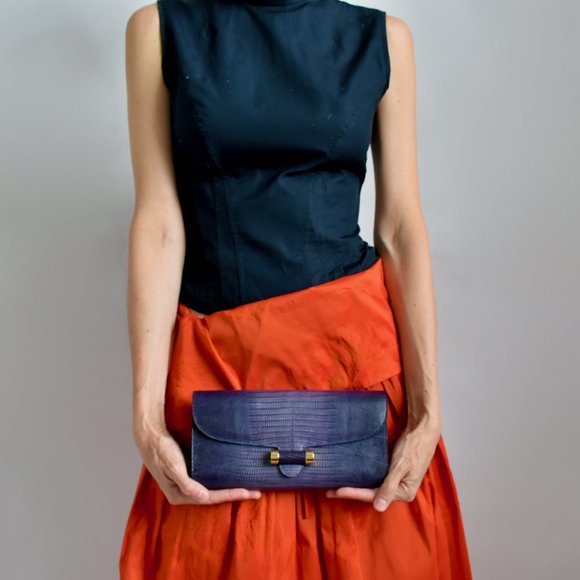 YVES SAINT LAURENT EXOTIC LIZARD CLUTCH HANDBAG - Picture 4 of 16